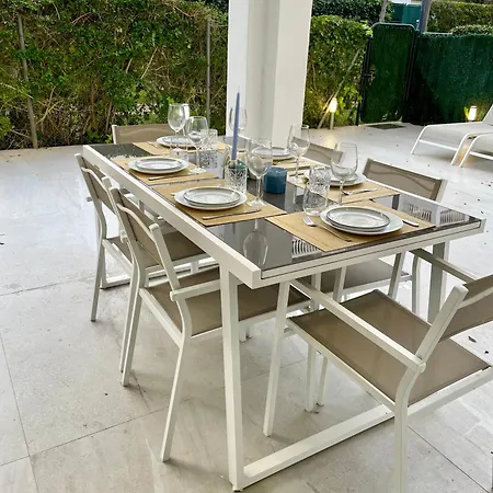 Dama Apartment