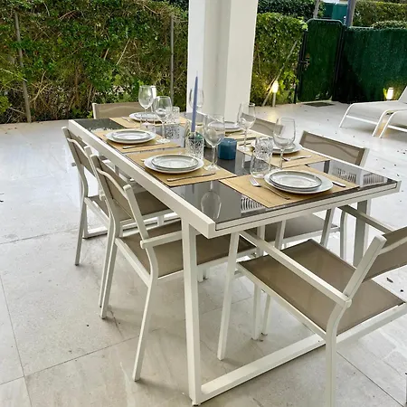 Dama Apartment